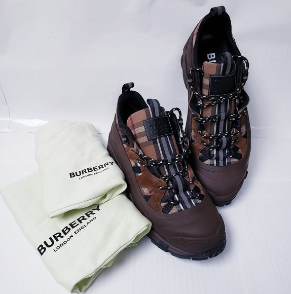 Burberry Brown Sneakers with Durable Design and Excellent Traction - Picture 1 of 14